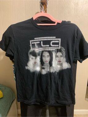 TLC Black Graphic Tee with White Portrait Design